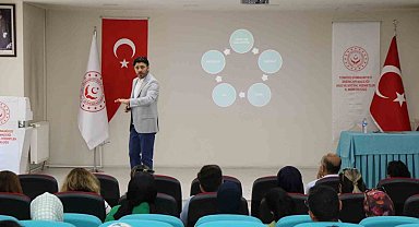 "Logo Terapi ve İç Huzur" eğitimi düzenlendi