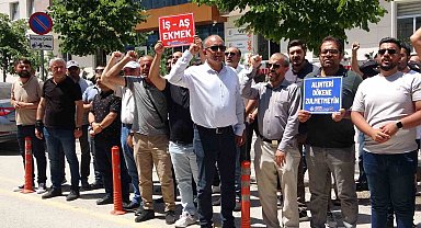 SMS ile işten çıkarılan belediye işçileri: "Davalarımızı kazanıyoruz"