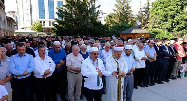 Van'da İsmail Haniye için gıyabi cenaze namazı kılındı