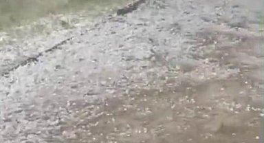 Yazın ortasında Tunceli'yi dolu vurdu