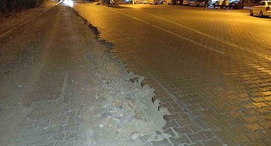 Yoldaki çukur araç sahiplerinin kabusu oluyor