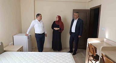 Ağrı Gençlik ve Spor İl Müdürü Çelebi, Eleşkirt Kız Öğrenci Yurdu'nu ziyaret etti