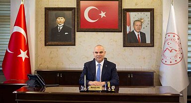 Ağrı Valisi Koç, 878 öğrenciyi tebrik etti