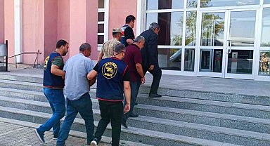 Ağrı'da firari şahıslar yakalandı