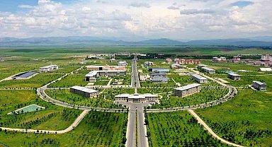 AİÇÜ yine öğrencilerin gözdesi oldu