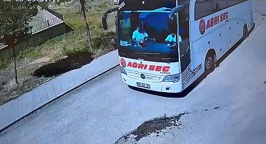 Ankara'da kaza yapan otobüsün Ağrı'dan çıktığı anlar güvenlik kameralarına yansıdı