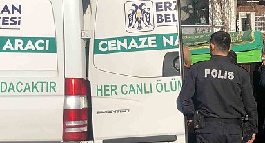 Araç içerisinde kalp krizi geçiren kamyon sürücüsü vefat etti