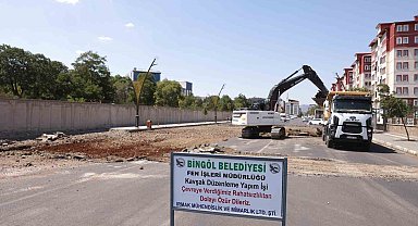 Bingöl belediyesi yol genişletme çalışmalarına devam ediyor