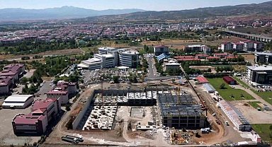 Bingöl'ün En Sağlam Yapılan Binası Yükseliyor! Tam Tamına 269 Adet Sismik İzolatör!