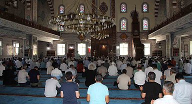 Bingöl'de İsmail Haniye için gıyabi cenaze namazı kılındı