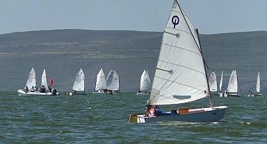 Çıldır Gölü'nde yelken yarışları başladı