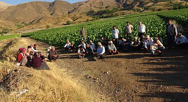 Deprem konutlarının yapılacağı alan vatandaşları karşı karşıya getirdi