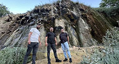 Doski Vadisi'ndeki şelale doğaseverlerin uğrak yeri oluyor