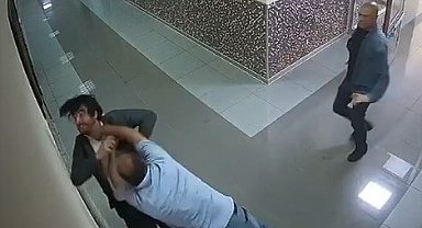 Elazığ Adliyesi'ndeki kavga, kameralara yansıdı