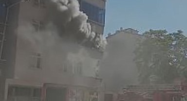 Elazığ'da korkutan ev yangını