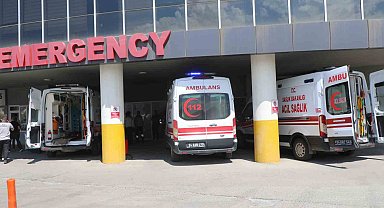 Erzincan - Erzurum kara yolunda trafik kazası: 5 yaralı