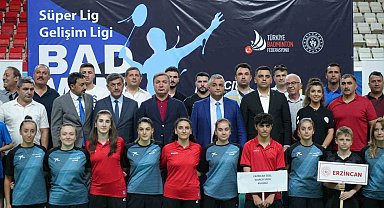 Erzincan'da Badminton Süper Ligi ve Gelişim Ligi müsabakaları başladı