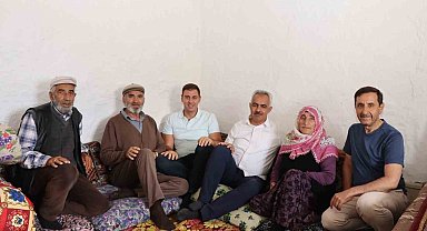 Fikriye Nine 72 yaşında köyüne muhtar oldu