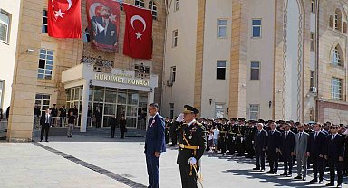 Hakkari'de 30 Ağustos Zafer Bayramı coşkusu