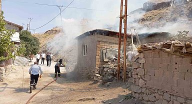 Hakkari'de korkutan yangın