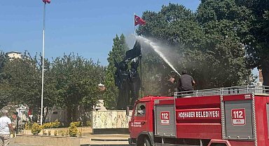 Iğdır Valiliği, 30 Ağustos Zafer Bayramı hazırlıklarında DEM'li belediyenin itfaiye araçlarını kullanmadı