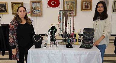 İpekyolu Gençlik Merkezinden yılsonu sergisi