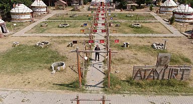 İşletme sahibi Kanat Beg Aytaç: "Buraya Türk bayrağı astığım için DEM'li belediyeden hizmet alamıyorum"