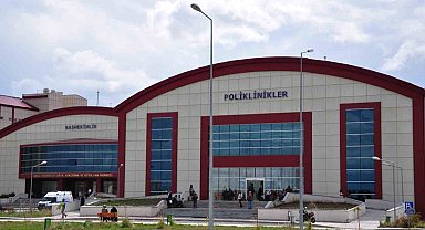 Kars'ta Araştırma Hastanesi'nde suda doğum ünitesi atıl vaziyette bırakıldı