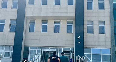 Kars'ta uyuşturucu operasyonu: 432 sentetik hap ele geçirildi