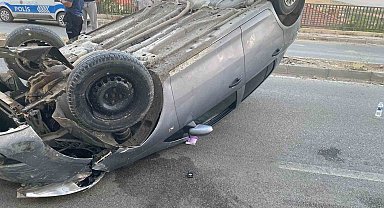 Kontrolden çıkan otomobil ters döndü: 2 yaralı