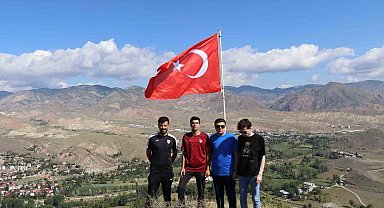 Lale Dağı'nın bayrağını yenilediler