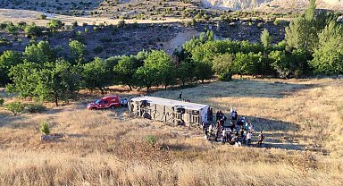 Malatya'da yolcu otobüsü şarampole uçtu: 3'ü ağır 11 yaralı