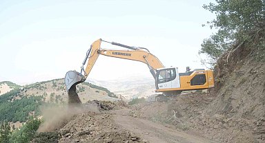 Muş'ta köy yollarında çığ tehlikesine karşı çalışmalar sürüyor