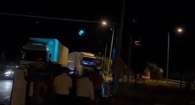 Muş'ta tır ile pikap çarpıştı: 2 yaralı