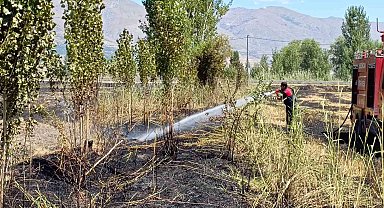 Örtü yangını büyümeden söndürüldü