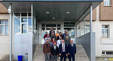 Rektör Hacımüftüoğlu, Hınıs Meslek Yüksekokulunu ziyaret etti