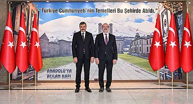 Rektör Hacımüftüoğlu ilk ziyaretini Erzurum Valiliğine gerçekleştirdi