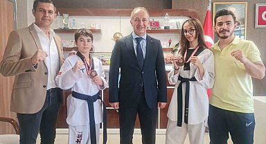 Tekmeler bronza vurdu