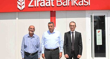 Ürününü lisanslı depoya bırakan kayısı üreticisine faizsiz kredi imkanı