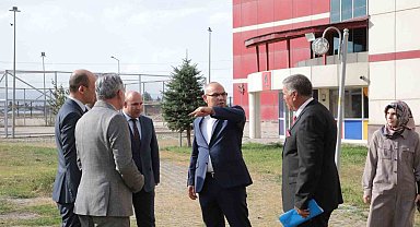 Vali Koç, KYK yurtlarında incelemede bulundu