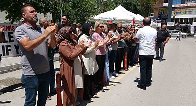 Van'da belediyelerden çıkarılan işçilerin eylemi 114 gündür devam ediyor
