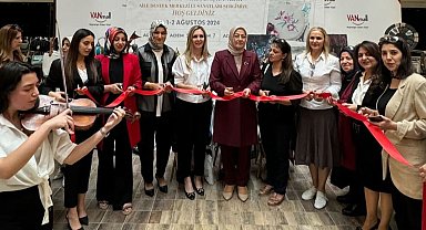 Van'daki 4 ADEM'den ortak sergi