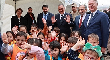 Bingöl’de TÜBİTAK 4007 Bilim ve Teknoloji Şenliği başladı