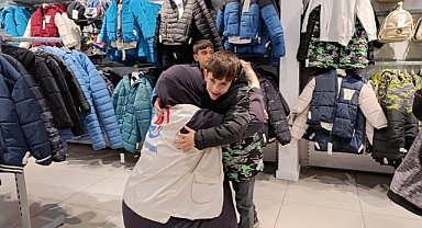 Yetimlerin Yüzü Güldü 