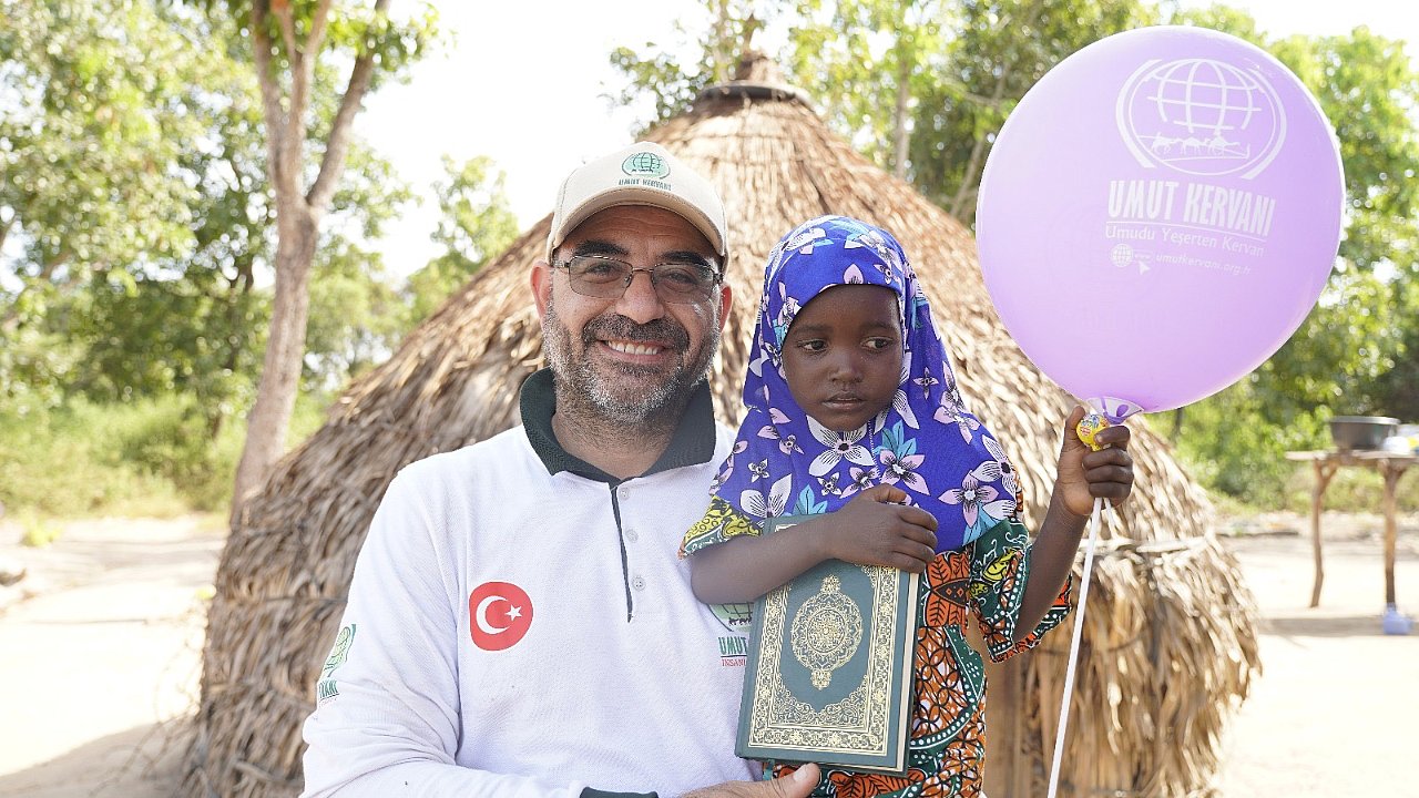 Bingöl Umut Kervanı’ndan Afrika Benin’e yardım eli